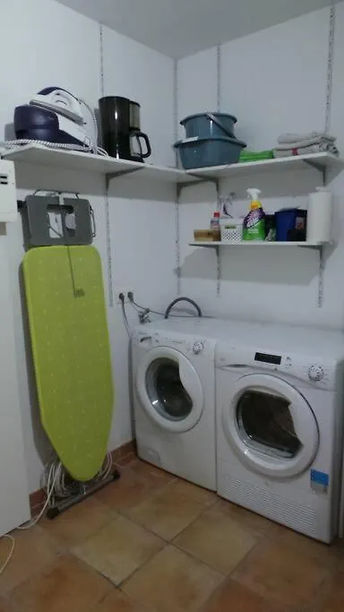 펜션 Jolie Maison Avec Jardin Et Piscine Privee 사블레