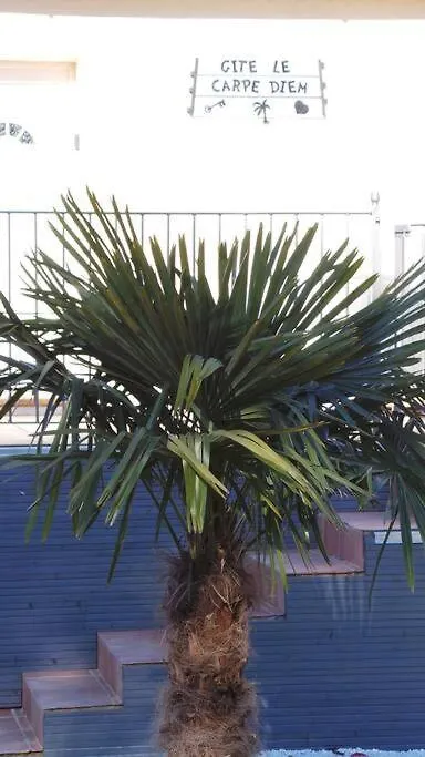 Jolie Maison Avec Jardin Et Piscine Privee 사블레
