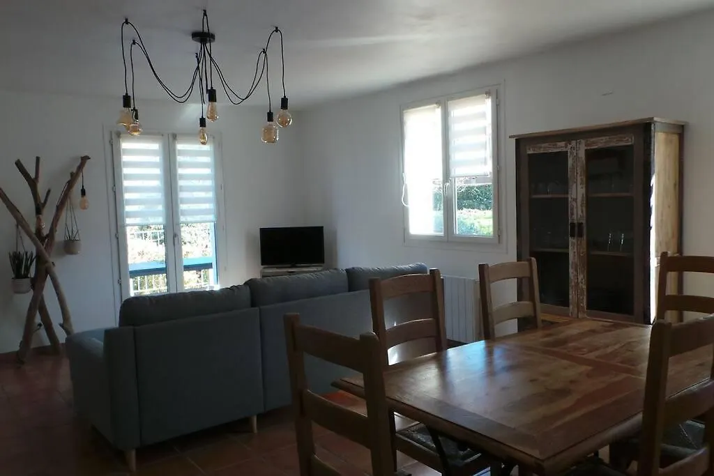 펜션 Jolie Maison Avec Jardin Et Piscine Privee 사블레